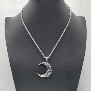 The Floral Moon Necklace
